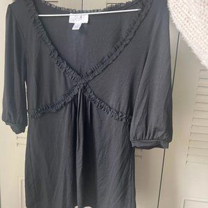 Black Mid-Length Sleeve Top